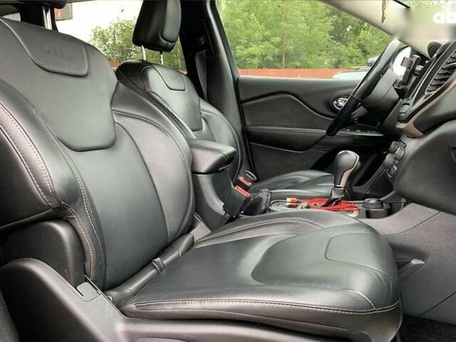 Джип Чероки, объемом двигателя 0 л и пробегом 159 тыс. км за 16200 $, фото 18 на Automoto.ua