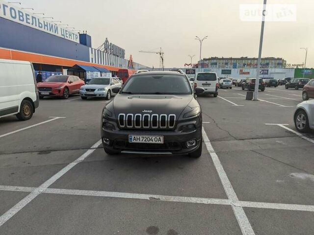 Джип Cherokee, об'ємом двигуна 3.24 л та пробігом 130 тис. км за 16000 $, фото 27 на Automoto.ua