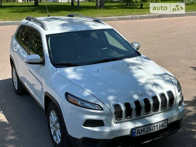 Джип Cherokee, об'ємом двигуна 2.36 л та пробігом 214 тис. км за 11700 $, фото 14 на Automoto.ua