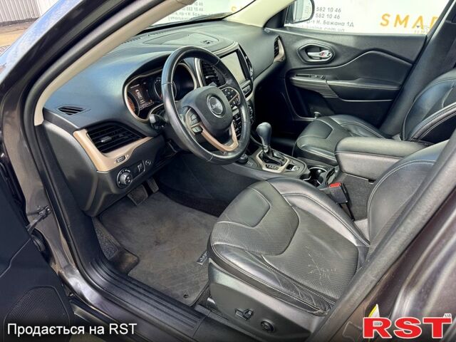 Джип Чероки, объемом двигателя 2 л и пробегом 150 тыс. км за 16750 $, фото 5 на Automoto.ua