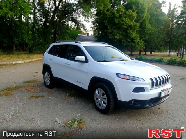 Джип Чероки, объемом двигателя 2.4 л и пробегом 202 тыс. км за 12000 $, фото 3 на Automoto.ua