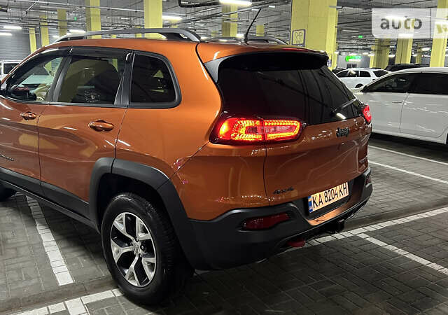 Джип Cherokee, об'ємом двигуна 3.2 л та пробігом 173 тис. км за 15800 $, фото 7 на Automoto.ua