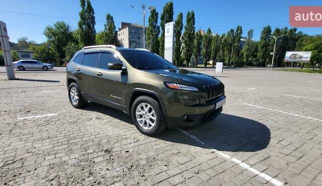 Джип Чероки, объемом двигателя 2.4 л и пробегом 187 тыс. км за 13900 $, фото 5 на Automoto.ua