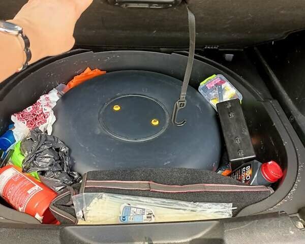 Джип Чероки, объемом двигателя 2.36 л и пробегом 80 тыс. км за 13900 $, фото 17 на Automoto.ua