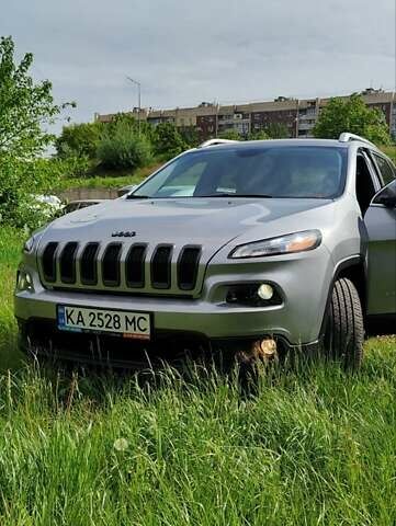 Джип Cherokee, об'ємом двигуна 2.36 л та пробігом 108 тис. км за 16100 $, фото 1 на Automoto.ua