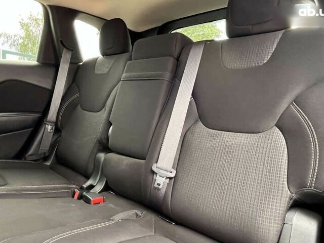 Джип Чероки, объемом двигателя 2.4 л и пробегом 165 тыс. км за 13500 $, фото 17 на Automoto.ua