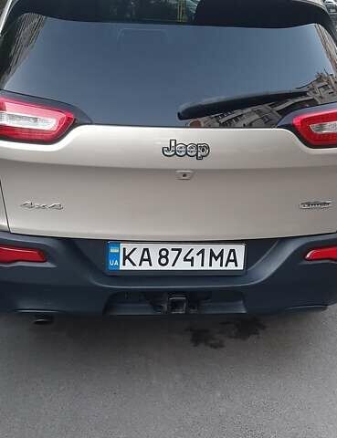 Джип Чероки, объемом двигателя 2.36 л и пробегом 194 тыс. км за 13999 $, фото 10 на Automoto.ua
