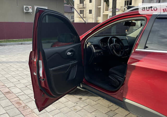 Джип Cherokee, об'ємом двигуна 2.36 л та пробігом 204 тис. км за 12799 $, фото 2 на Automoto.ua
