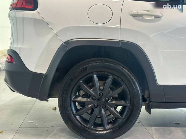 Джип Чероки, объемом двигателя 2.2 л и пробегом 127 тыс. км за 17900 $, фото 9 на Automoto.ua