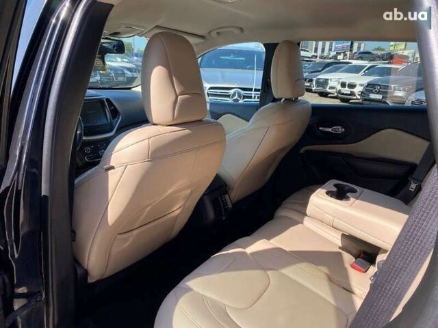 Джип Cherokee, об'ємом двигуна 2.4 л та пробігом 158 тис. км за 12300 $, фото 22 на Automoto.ua