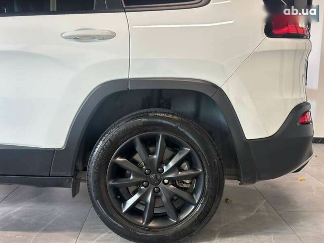 Джип Чероки, объемом двигателя 2.2 л и пробегом 127 тыс. км за 17900 $, фото 8 на Automoto.ua