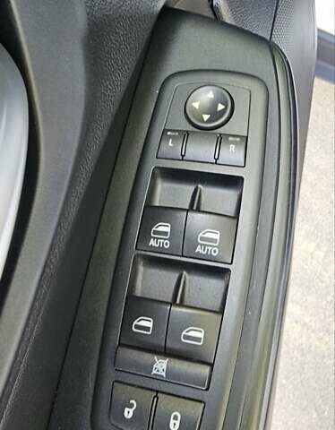 Джип Cherokee, об'ємом двигуна 3.24 л та пробігом 120 тис. км за 15700 $, фото 13 на Automoto.ua