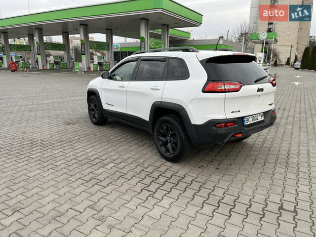 Джип Чероки, объемом двигателя 2.4 л и пробегом 160 тыс. км за 13500 $, фото 14 на Automoto.ua