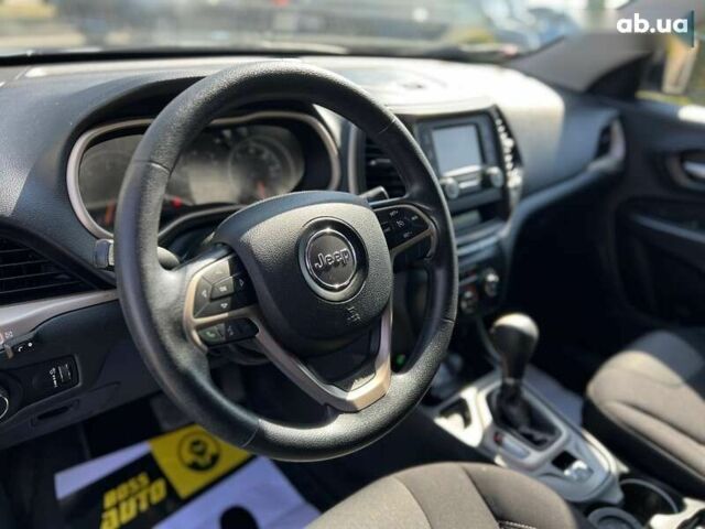 Джип Cherokee, об'ємом двигуна 0 л та пробігом 155 тис. км за 14200 $, фото 16 на Automoto.ua