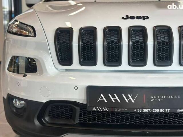 Джип Чероки, объемом двигателя 2.2 л и пробегом 127 тыс. км за 17900 $, фото 2 на Automoto.ua