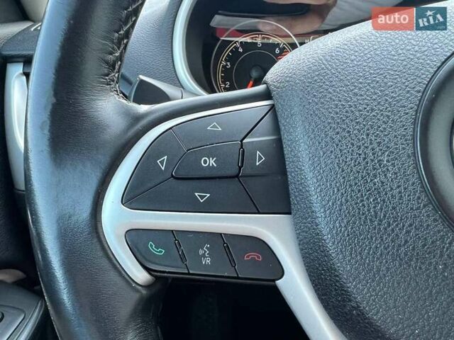 Джип Чероки, объемом двигателя 2.4 л и пробегом 180 тыс. км за 12500 $, фото 13 на Automoto.ua