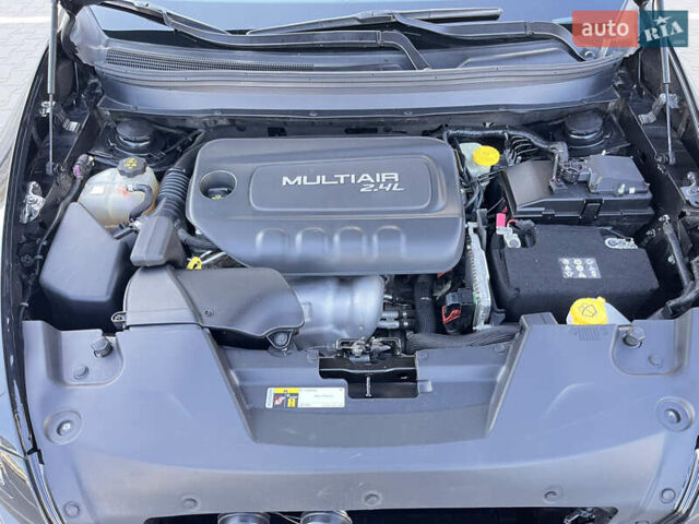 Джип Cherokee, об'ємом двигуна 2.36 л та пробігом 120 тис. км за 14000 $, фото 22 на Automoto.ua