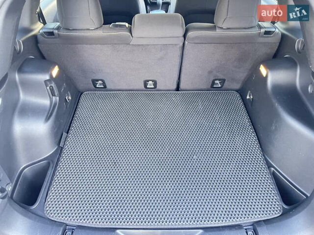 Джип Cherokee, об'ємом двигуна 2.36 л та пробігом 120 тис. км за 14000 $, фото 10 на Automoto.ua