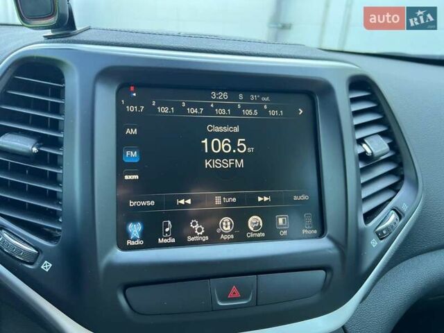 Джип Чероки, объемом двигателя 2.4 л и пробегом 180 тыс. км за 12500 $, фото 12 на Automoto.ua