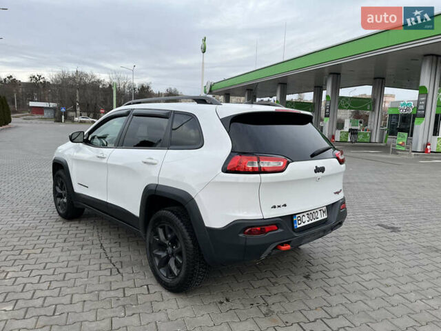 Джип Чероки, объемом двигателя 2.4 л и пробегом 160 тыс. км за 13500 $, фото 8 на Automoto.ua