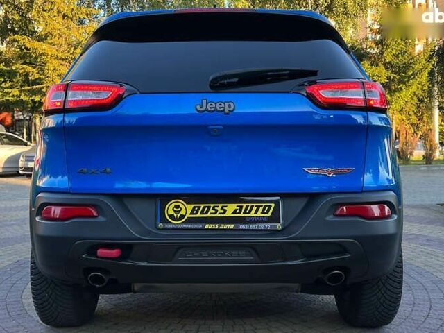 Джип Cherokee, об'ємом двигуна 3.2 л та пробігом 113 тис. км за 16350 $, фото 5 на Automoto.ua
