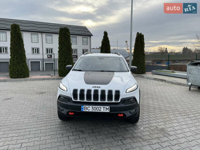 Джип Чероки, объемом двигателя 2.4 л и пробегом 160 тыс. км за 13500 $, фото 5 на Automoto.ua