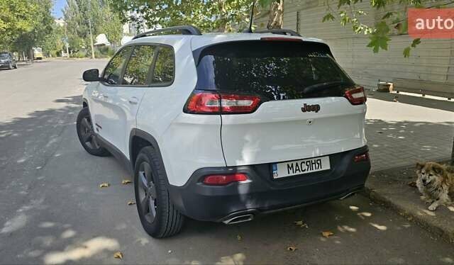 Джип Cherokee, об'ємом двигуна 3.24 л та пробігом 120 тис. км за 15900 $, фото 18 на Automoto.ua