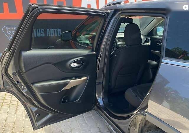 Джип Cherokee, об'ємом двигуна 2.4 л та пробігом 93 тис. км за 13800 $, фото 24 на Automoto.ua