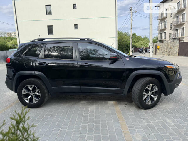 Джип Cherokee, об'ємом двигуна 3.24 л та пробігом 82 тис. км за 18000 $, фото 4 на Automoto.ua