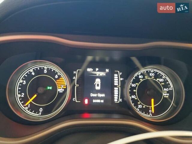 Джип Чероки 2016 в Львове на Automoto.ua Джип Чероки, объемом двигателя 2.36 л и пробегом 84 тыс. км за 1700 $, фото 8 на Automoto.ua