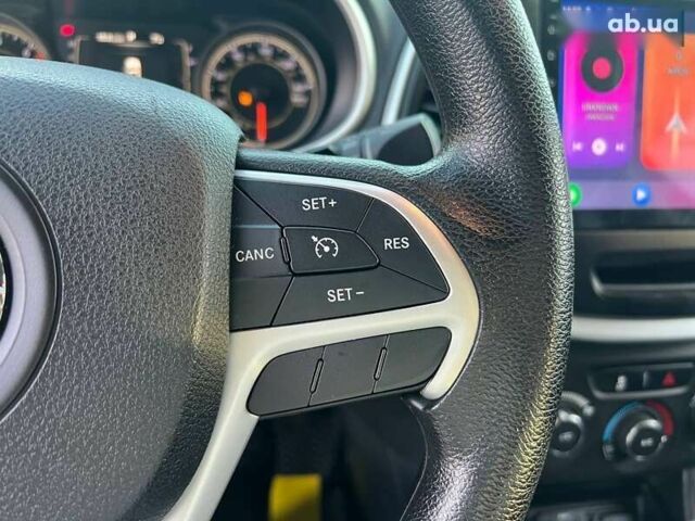 Джип Cherokee, об'ємом двигуна 0 л та пробігом 86 тис. км за 15900 $, фото 14 на Automoto.ua