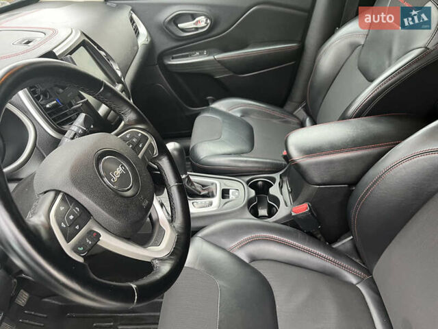 Джип Чероки, объемом двигателя 2.4 л и пробегом 160 тыс. км за 13500 $, фото 21 на Automoto.ua