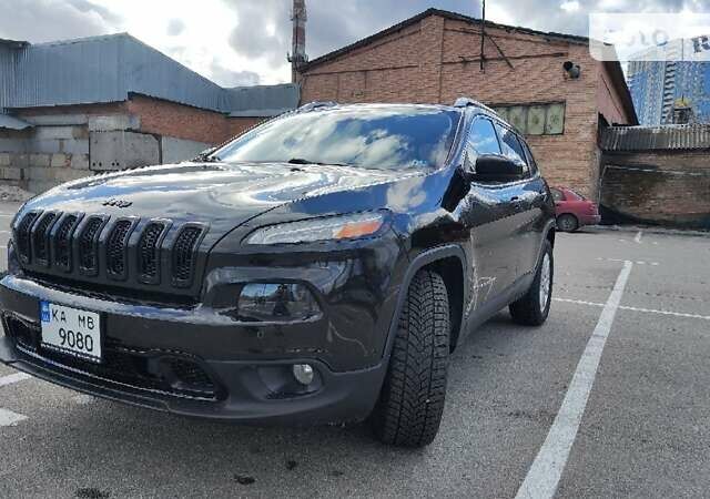 Джип Cherokee, об'ємом двигуна 2.36 л та пробігом 178 тис. км за 15500 $, фото 9 на Automoto.ua