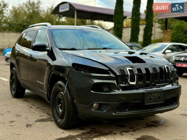 Джип Чероки, объемом двигателя 2.4 л и пробегом 215 тыс. км за 9000 $, фото 2 на Automoto.ua