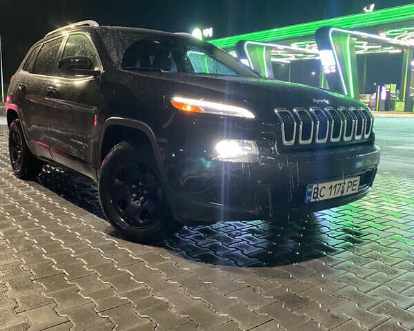 Джип Cherokee, об'ємом двигуна 3.2 л та пробігом 77 тис. км за 13500 $, фото 2 на Automoto.ua