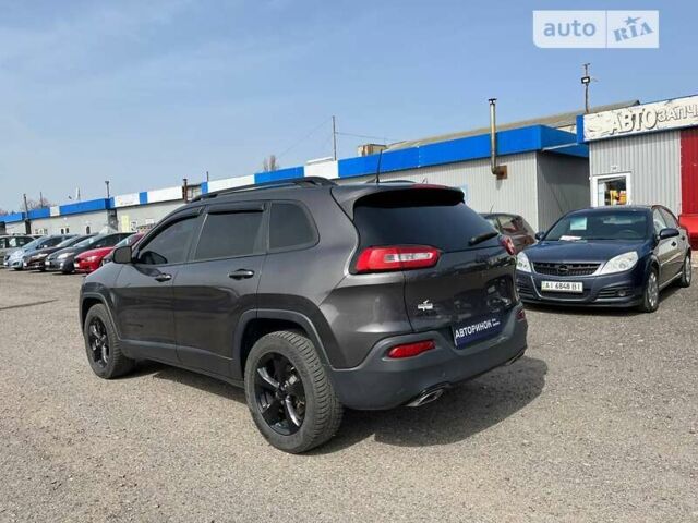 Джип Cherokee, об'ємом двигуна 3.24 л та пробігом 107 тис. км за 17000 $, фото 3 на Automoto.ua