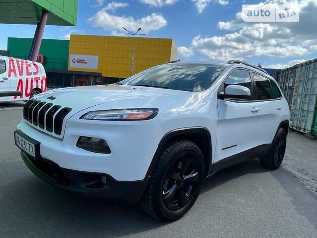 Джип Cherokee, об'ємом двигуна 3.24 л та пробігом 93 тис. км за 17700 $, фото 1 на Automoto.ua