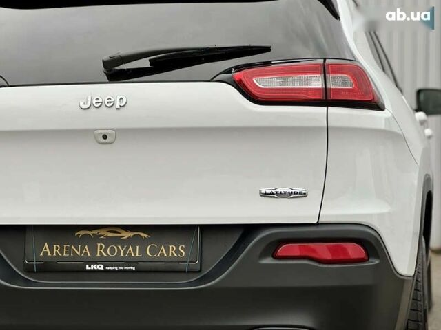 Джип Чероки, объемом двигателя 2.4 л и пробегом 183 тыс. км за 11999 $, фото 12 на Automoto.ua