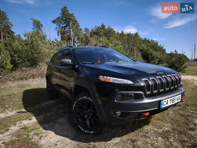 Джип Чероки, объемом двигателя 3.24 л и пробегом 105 тыс. км за 16000 $, фото 5 на Automoto.ua