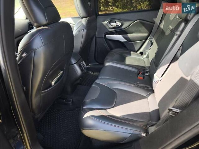 Джип Чероки, объемом двигателя 3.24 л и пробегом 105 тыс. км за 16000 $, фото 9 на Automoto.ua