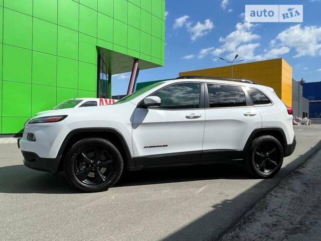 Джип Cherokee, об'ємом двигуна 3.24 л та пробігом 93 тис. км за 17700 $, фото 4 на Automoto.ua