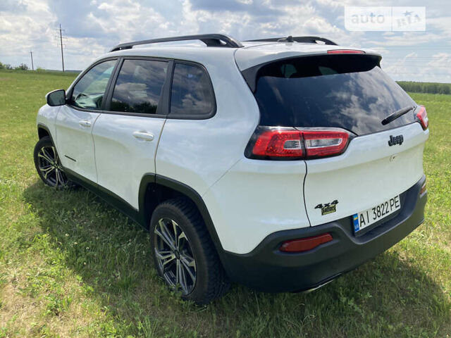 Джип Cherokee, об'ємом двигуна 3.2 л та пробігом 141 тис. км за 16500 $, фото 12 на Automoto.ua