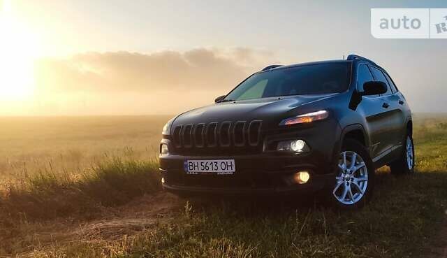 Джип Cherokee, об'ємом двигуна 2.36 л та пробігом 165 тис. км за 13500 $, фото 1 на Automoto.ua