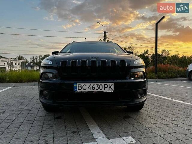 Джип Чероки, объемом двигателя 2.36 л и пробегом 107 тыс. км за 16900 $, фото 3 на Automoto.ua