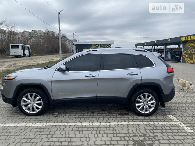 Джип Cherokee, об'ємом двигуна 2.36 л та пробігом 144 тис. км за 19000 $, фото 7 на Automoto.ua