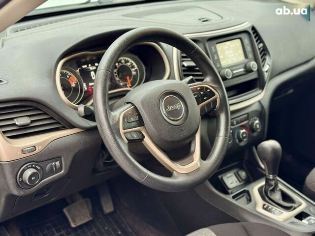 Джип Чероки, объемом двигателя 2.4 л и пробегом 183 тыс. км за 11999 $, фото 16 на Automoto.ua