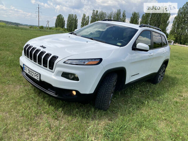 Джип Cherokee, об'ємом двигуна 3.2 л та пробігом 141 тис. км за 16500 $, фото 17 на Automoto.ua