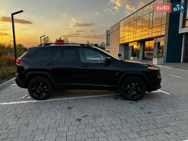 Джип Чероки, объемом двигателя 2.36 л и пробегом 107 тыс. км за 16900 $, фото 10 на Automoto.ua