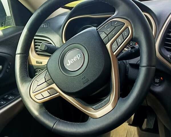 Джип Чероки, объемом двигателя 3.24 л и пробегом 80 тыс. км за 16600 $, фото 8 на Automoto.ua
