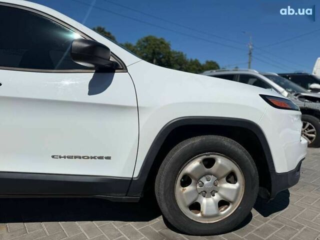 Джип Чероки, объемом двигателя 2.4 л и пробегом 165 тыс. км за 8600 $, фото 4 на Automoto.ua